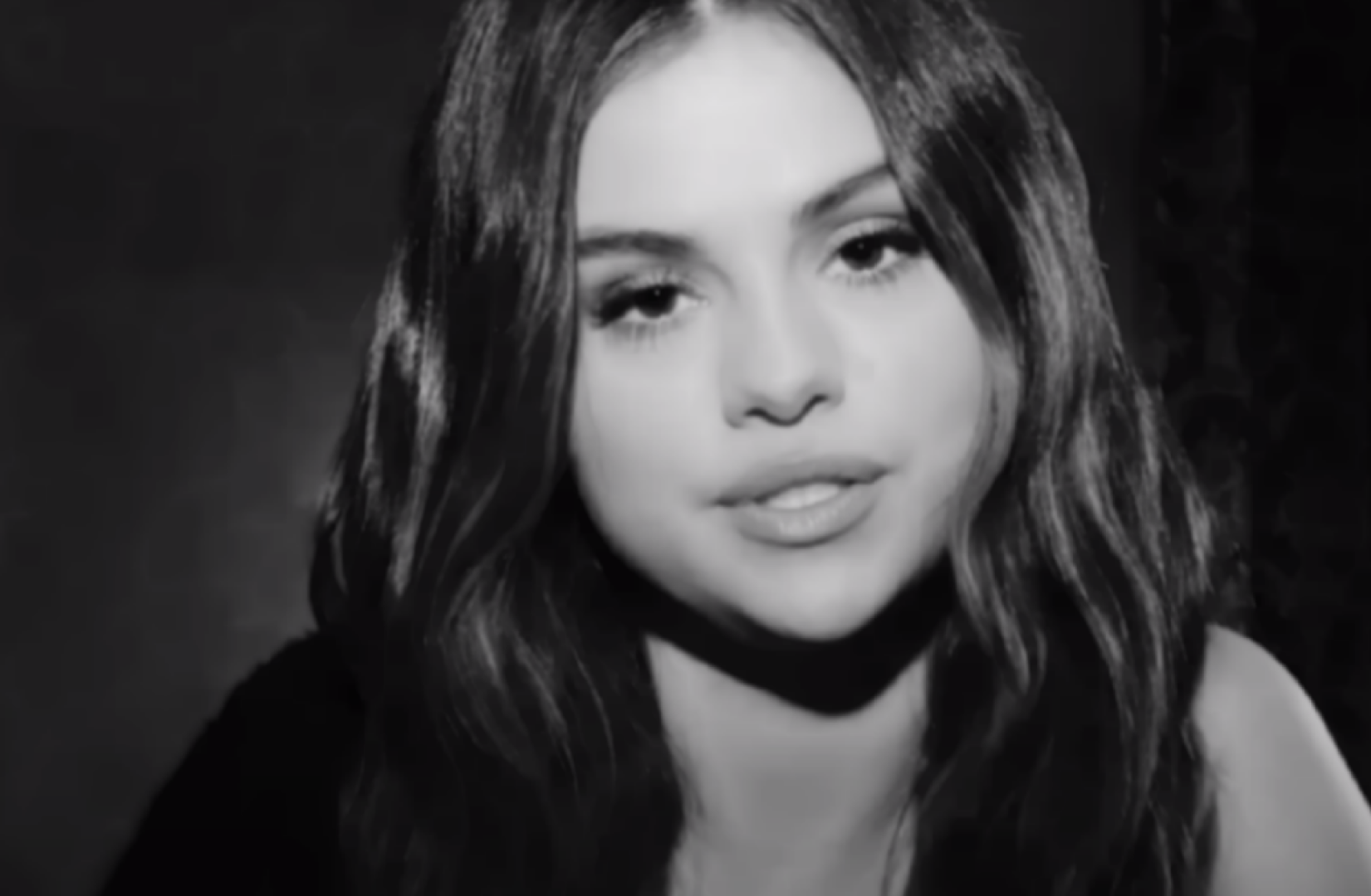 selena gomez 2017 сегодня Селена Гомес на презентации своей косметики Rare Beauty - фото — Шоу-бизнес
